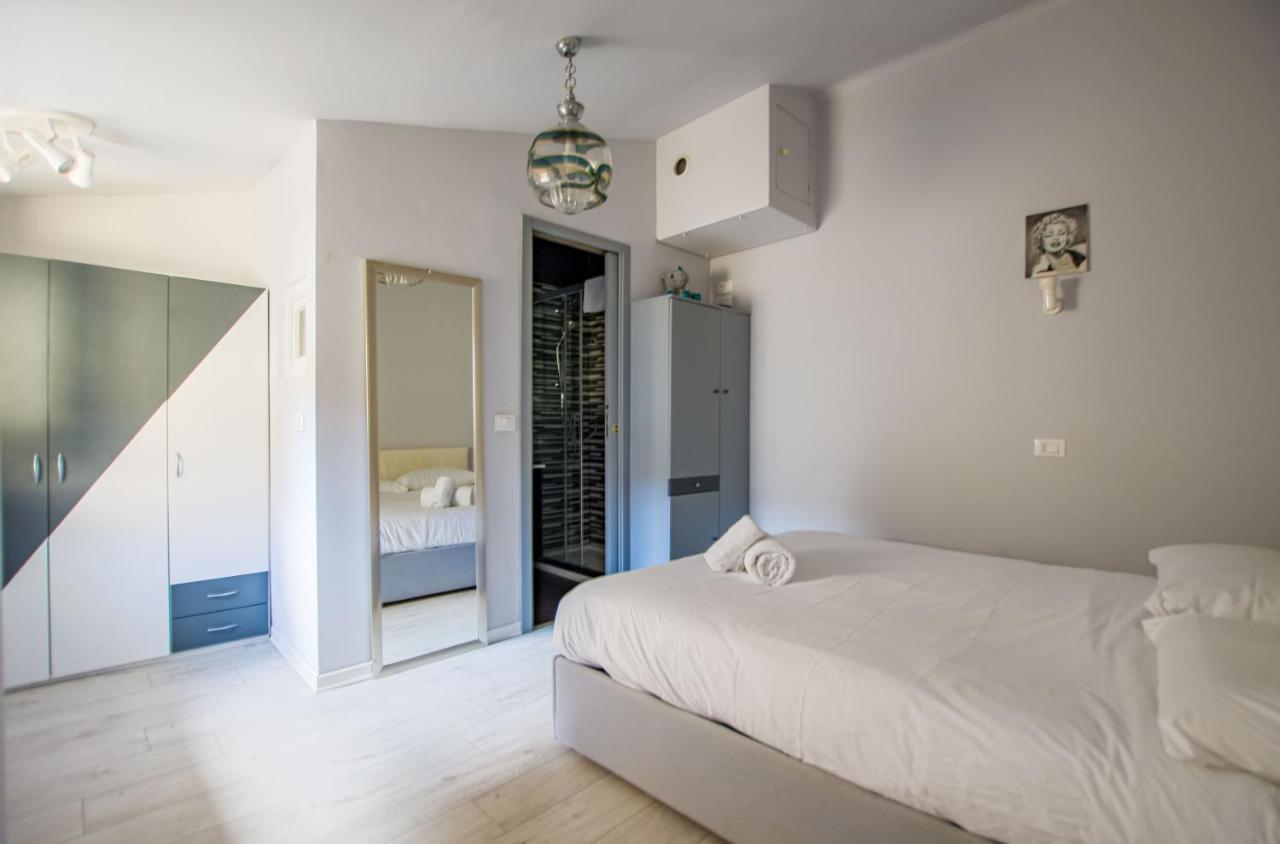 Viale 24 Appartement Triëst Buitenkant foto
